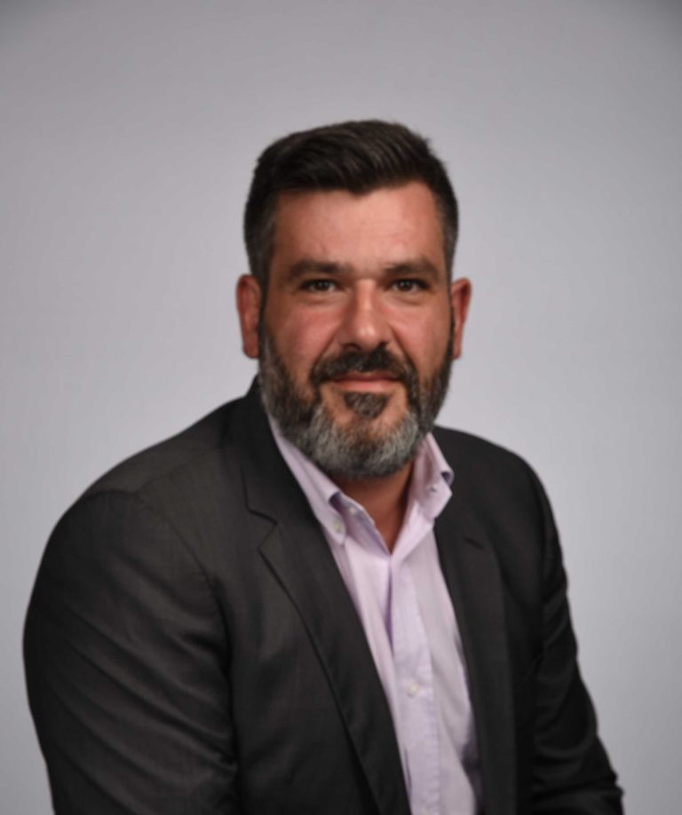 Γιώργος Λαβδάκης